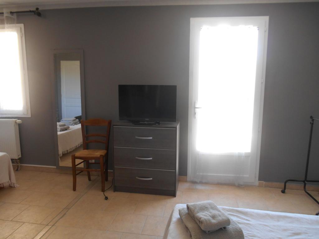 Chambres D'Hotes Les Maisses Mison Pokoj fotografie